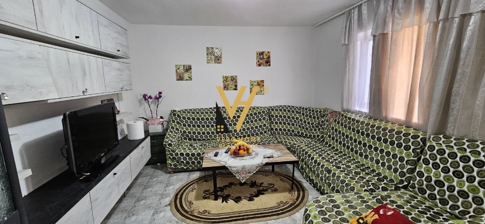 Tirane, jepet me qera apartament 1+1+Ballkon Kati 0, 65 m² 450 € (STADIUMI DINAMO)