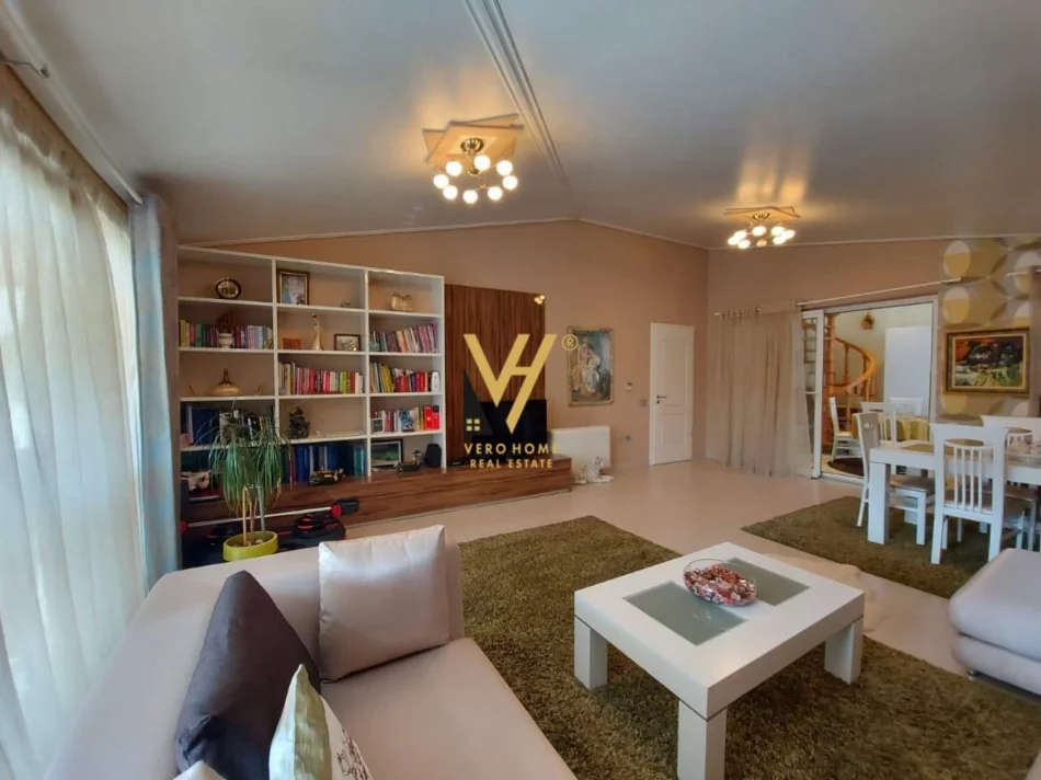 Tirane, jepet me qera apartament 2+1+Ballkon Kati 4, 130 m² 1.000 € (DAJT)