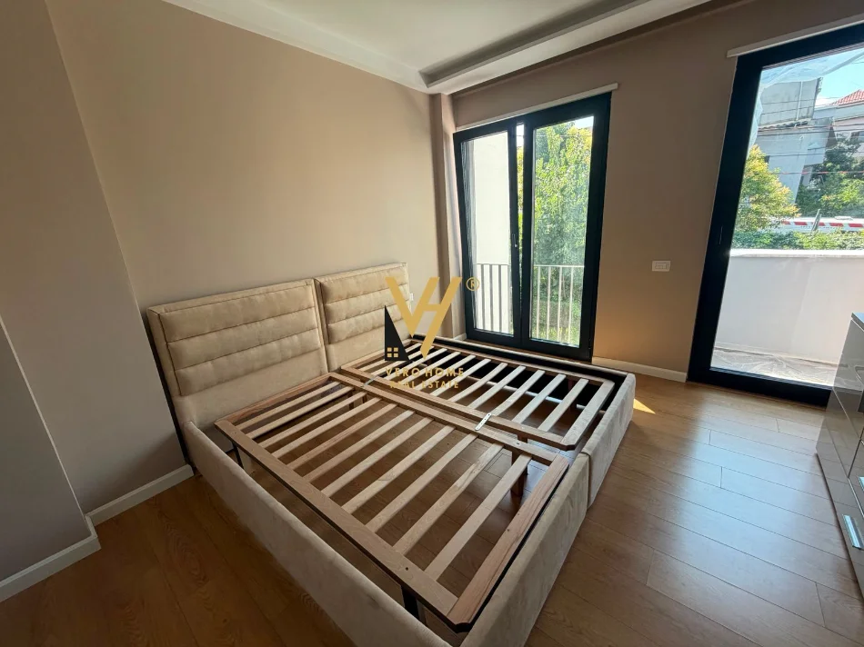 Tirane, shitet Vile Vile 2 Katshe Kati 0, 450 m² 950.000 € (KODRA E PRIFTIT)