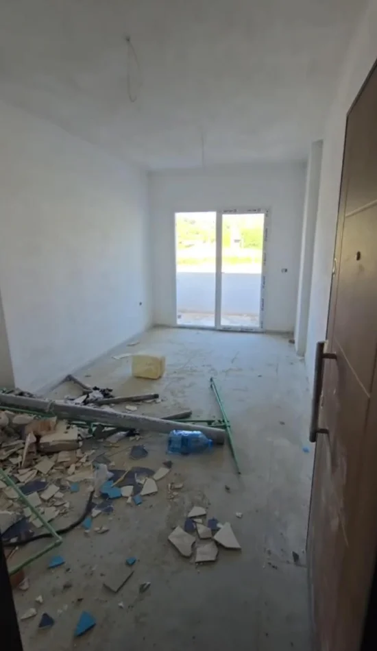 Durres, shitet apartament 1+1 Kati 2, 61 m² 80.000 € (Golem)