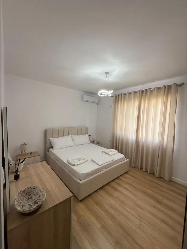 Tirane, jepet me qera apartament 1+1 Kati 3, 65 m² 700 € (RRUGA E KAVAJES)