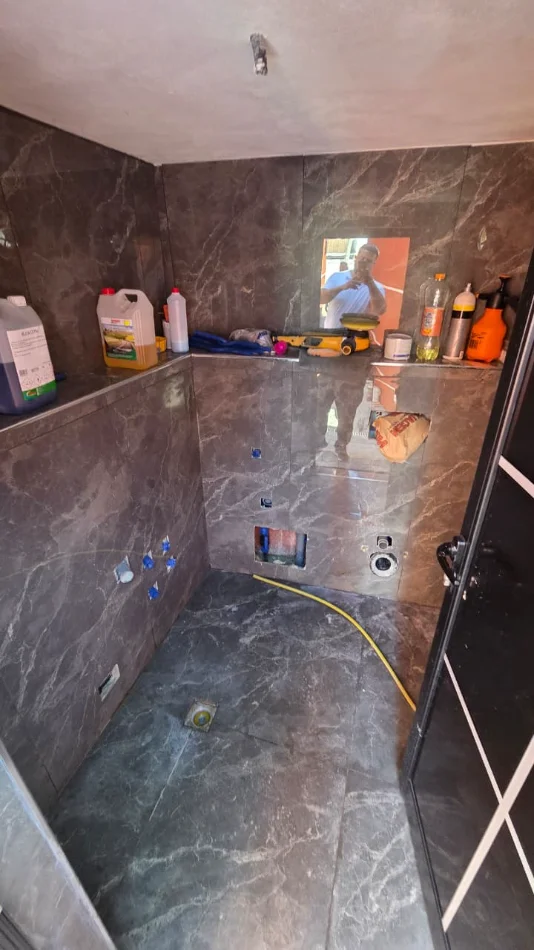 Durres, jepet me qera bar-kafe Kati 0, 118 m² 500 € 