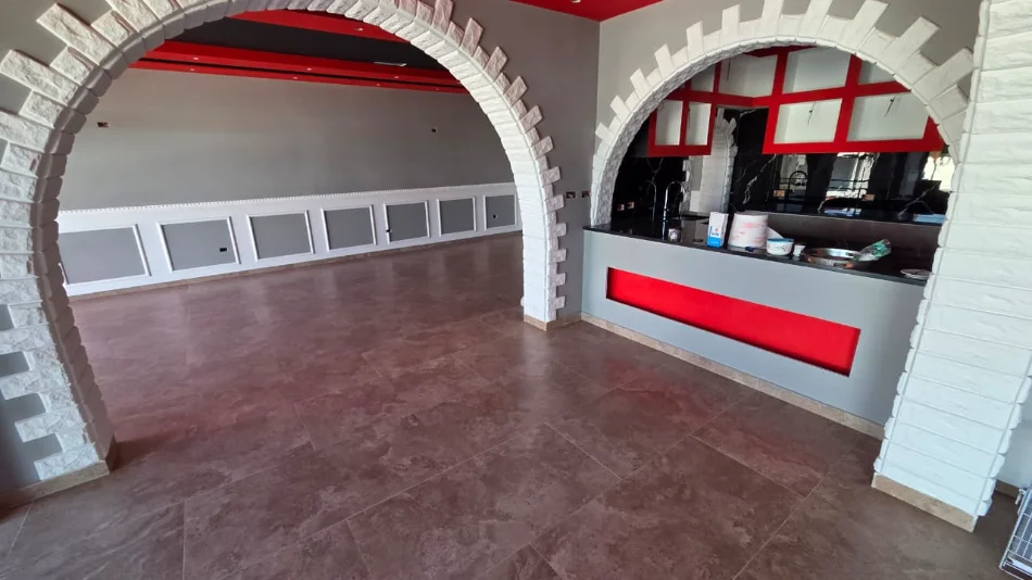Durres, jepet me qera bar-kafe Kati 0, 118 m² 500 € 