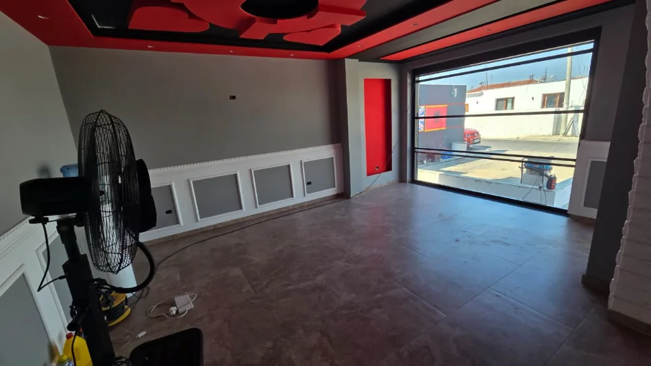 Durres, jepet me qera bar-kafe Kati 0, 118 m² 500 € 