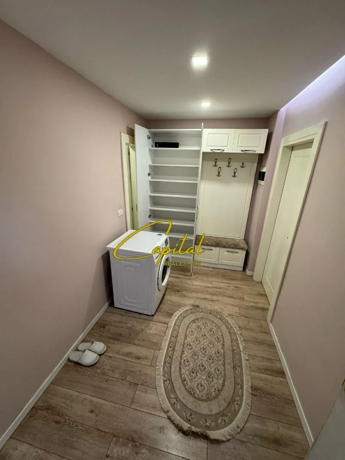 Tirane, jepet me qera apartament 1+1 Kati 4, 64 m² 600 € (21 DHJETORI)