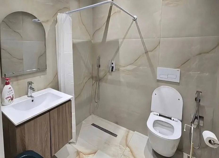 Tirane, shitet apartament 2+1+Ballkon Kati 2, 120 m² 210.000 € (Kopshti Botanik)