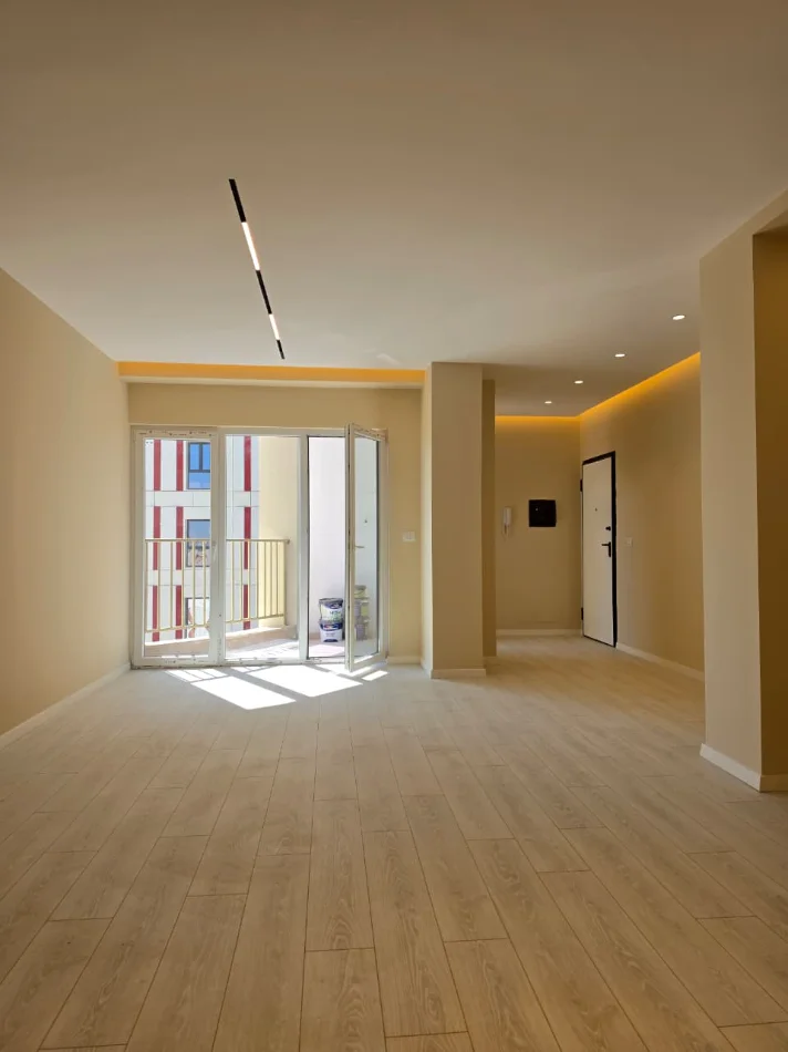Shitet Ap: ✨️ 3+1+2🚾 1 Ballkon📍(Zogu Zi - Trius Residence) Sip. 125.2 m²) 🔥 Kati 7, Çmimi: 313K ✅️ Ultra Pamje