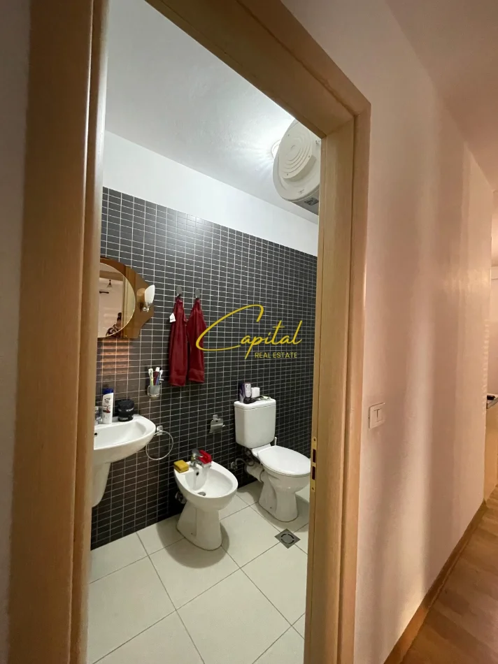 Tirane, jepet me qera apartament 2+1 Kati 2, 95 m² 550 € (QYTET STUDENTI)