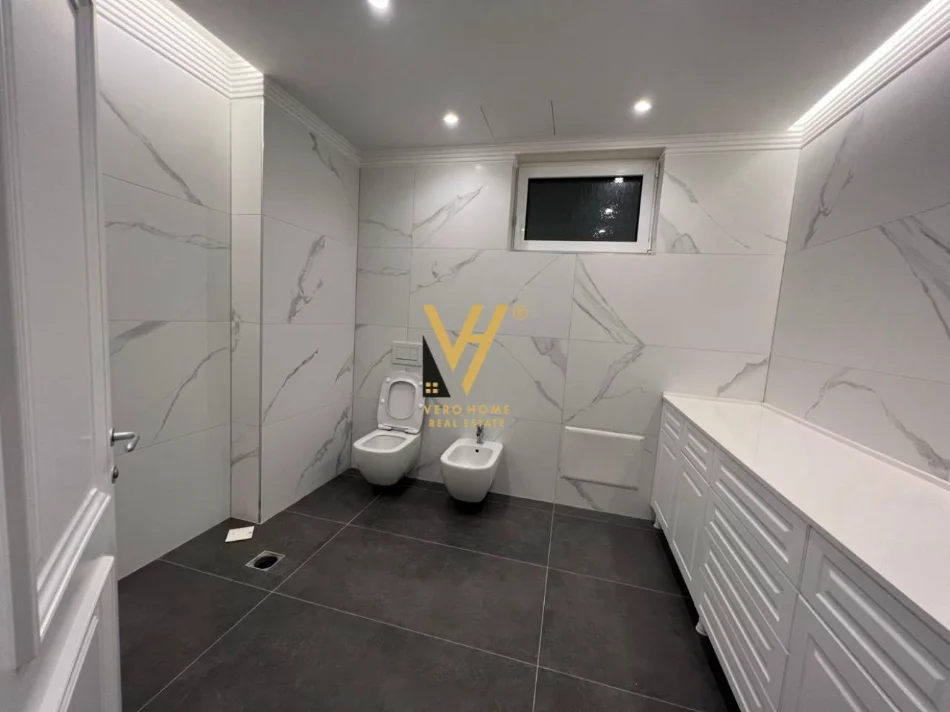 Tirane, shitet Vile Vile 3 Katshe Kati 1, 1.417 m² 1.800.000 € (AKACIA HILL)