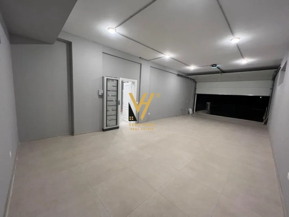 Tirane, shitet Vile Vile 3 Katshe Kati 1, 1.417 m² 1.800.000 € (AKACIA HILL)