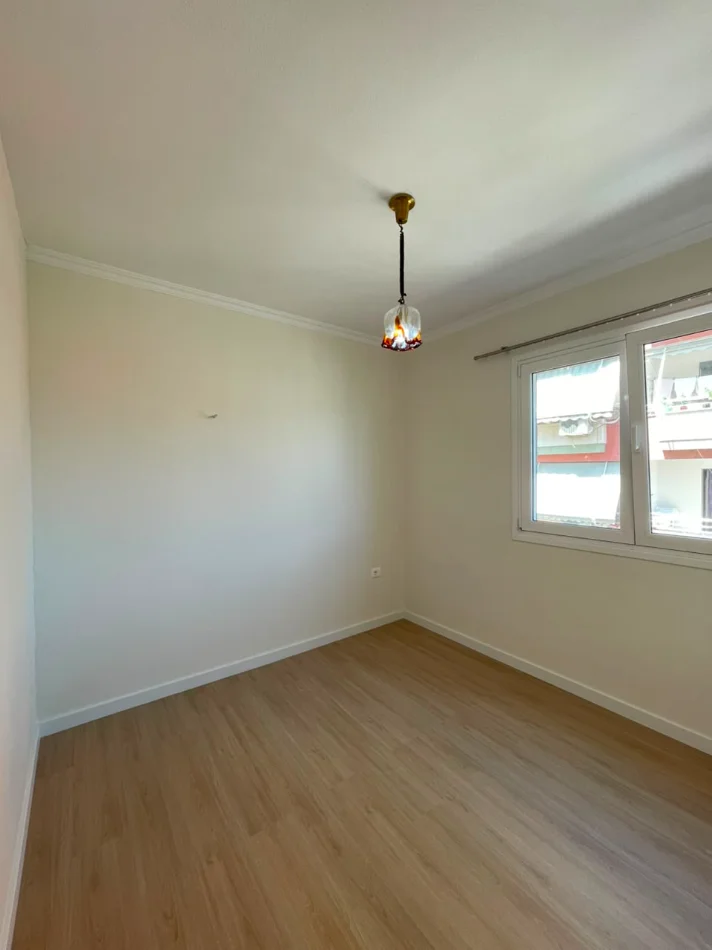 Tirane, jepet me qera apartament 2+1 Kati 2, 60 m² 600 € (selite)