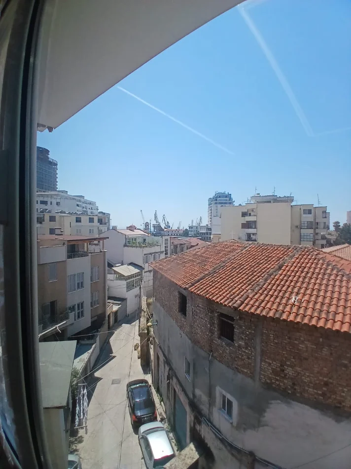Durres, shitet apartament 1+1+Ballkon Kati 3, 40 m² 75.000 € (durres)