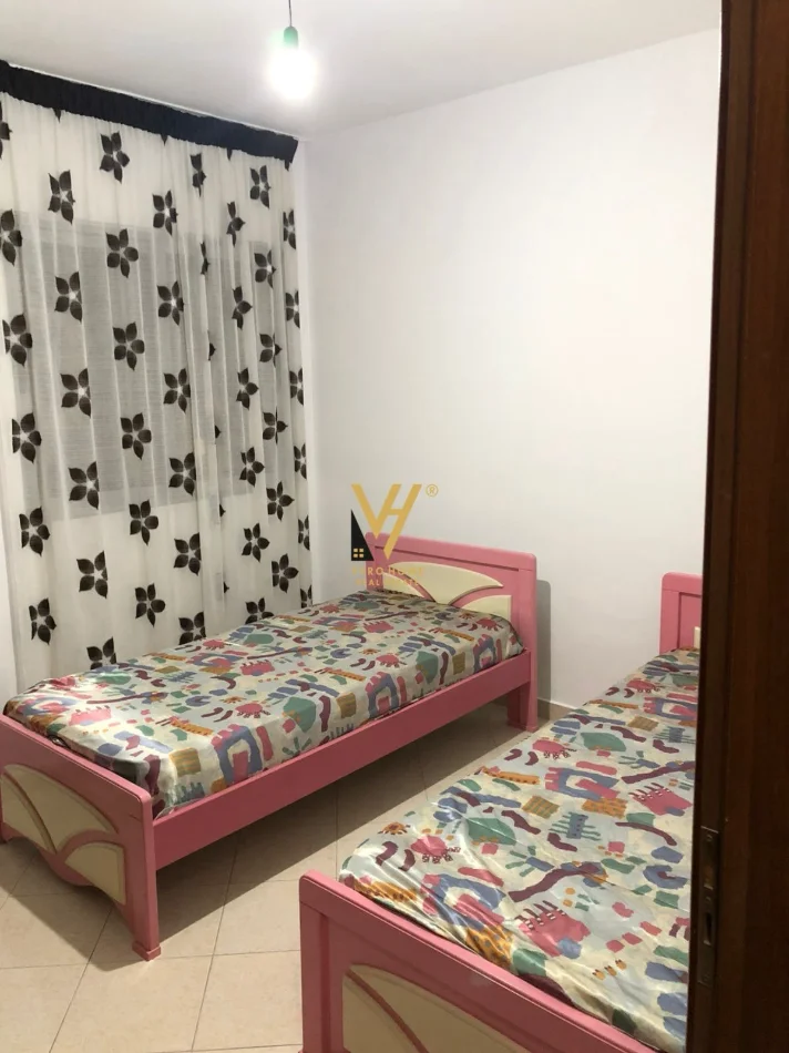 Tirane, jepet me qera apartament 3+1 Kati 3, 112 m² 550 € (ASTIR)