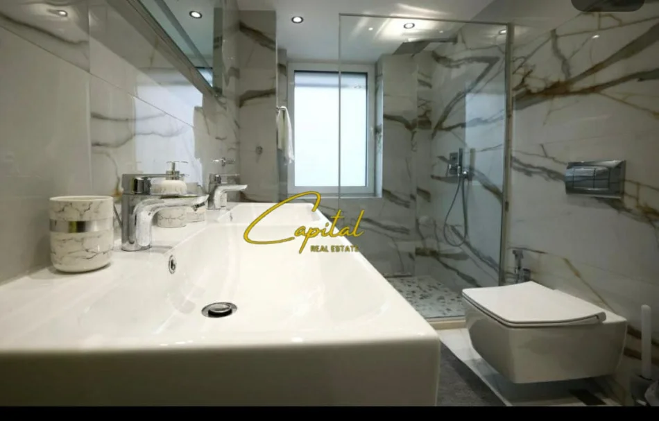 Tirane, jepet me qera apartament 3+1 Kati 3, 104 m² 900 € (RRUGA MINE PEZA)