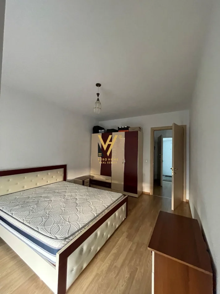 Tirane, jepet me qera apartament 2+1+Ballkon Kati 2, 95 m² 570 € (QYTET STUDENTI)