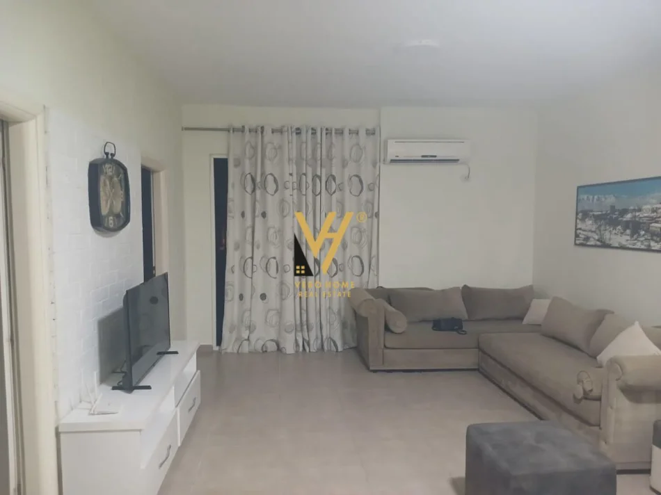Tirane, jepet me qera apartament 2+1+Ballkon Kati 8, 90 m² 570 € (FRESKU)