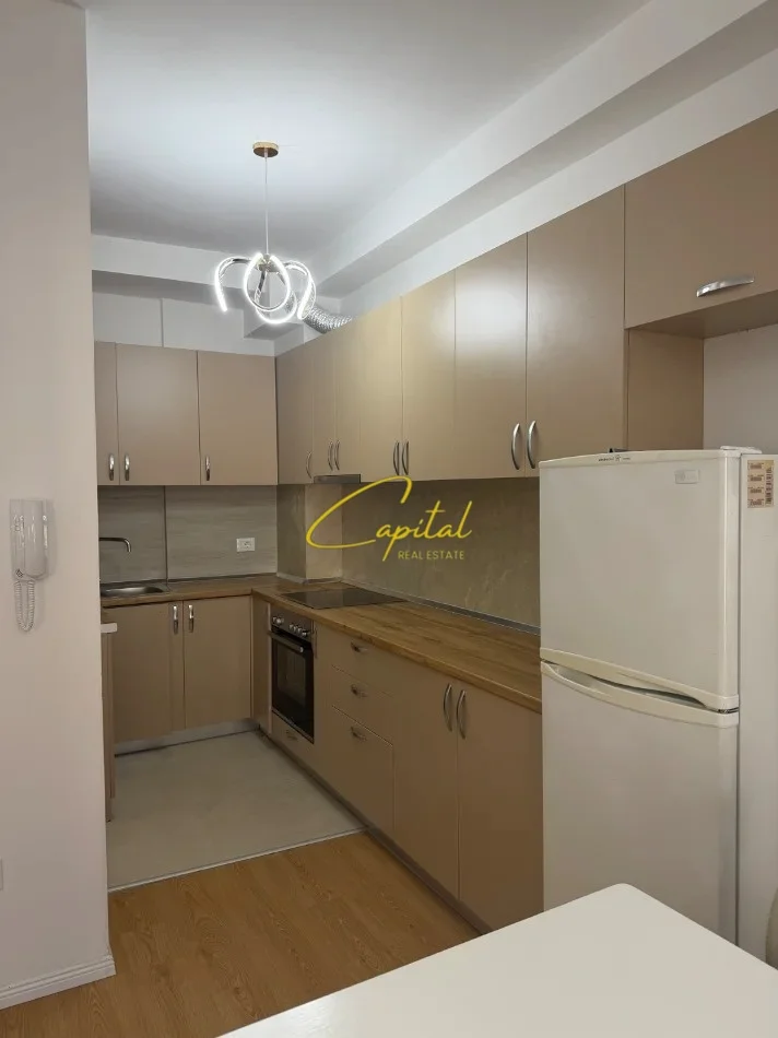 Tirane, jepet me qera apartament 1+1 Kati 3, 64 m² 550 € (DON BOSKO)