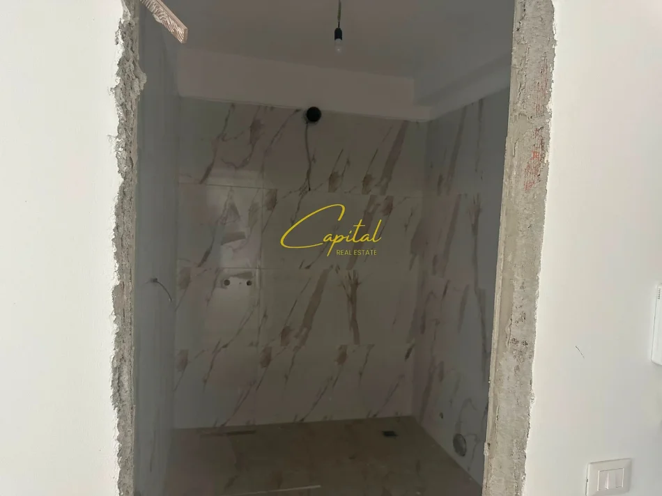 Tirane, shitet apartament 2+1 Kati 1, 99 m² 190.000 € (XHAMLLIKU)