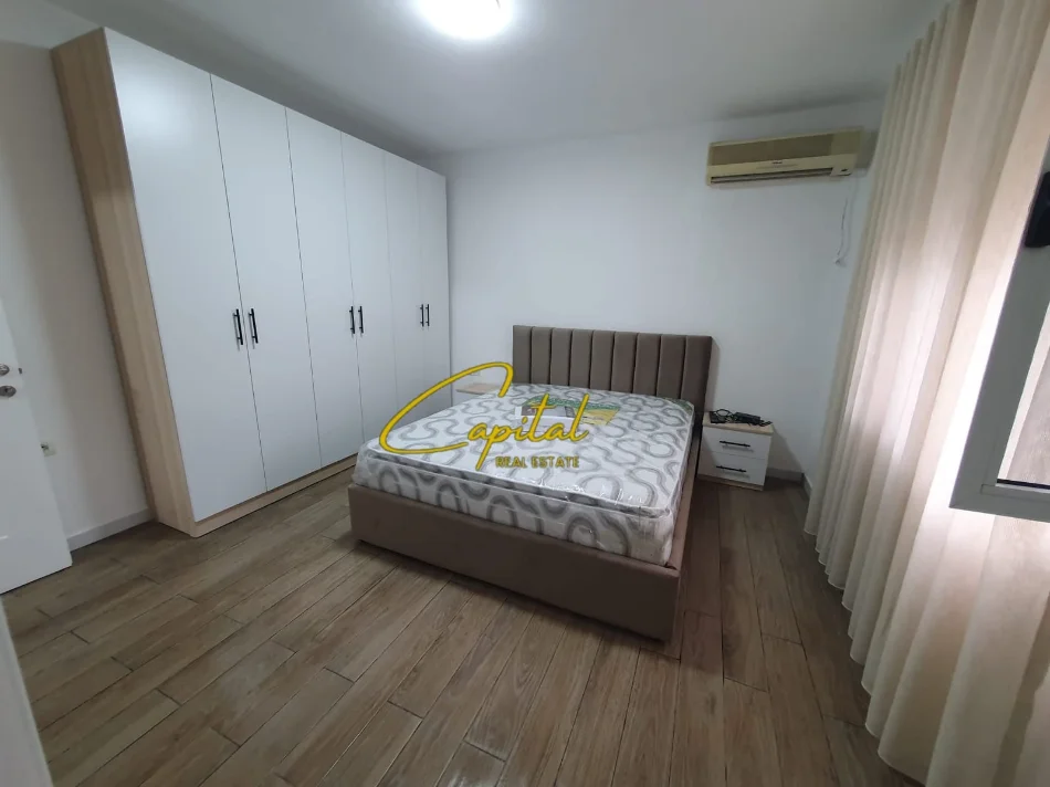 Tirane, jepet me qera garsonier 1+1 Kati 4, 40 m² 450 € (MOZAIKU I TIRANES)