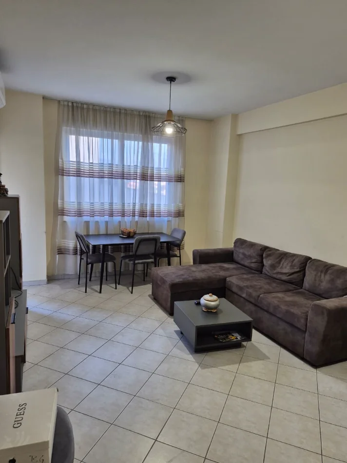 Tirane, shitet apartament 1+1+Ballkon Kati 4, 65 m² 117.000 € (ASTIR)