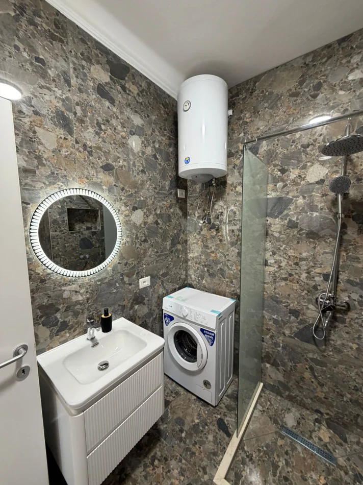 🌊 SHITET APARTAMENT 2+1 ME PAMJE NGA DETI – SHKËMBI I KAVAJËS
