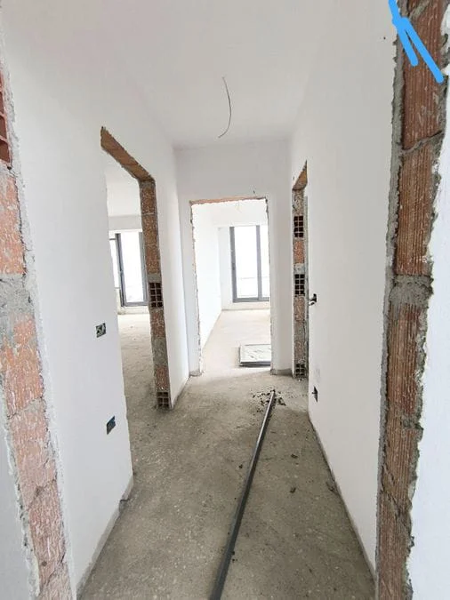 Shitje, Penthouse 2+1+Tarrace, Yzberisht