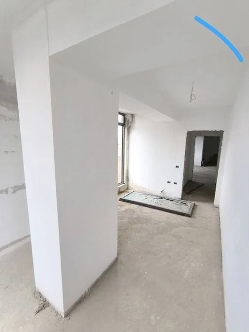 Shitje, Penthouse 2+1+Tarrace, Yzberisht