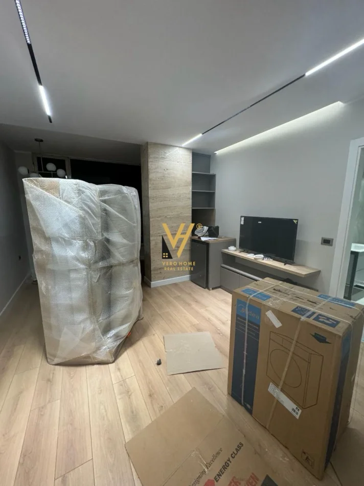 Tirane, jepet me qera garsonier Kati 2, 35 m² 550 € (KOMUNA E PARISIT)