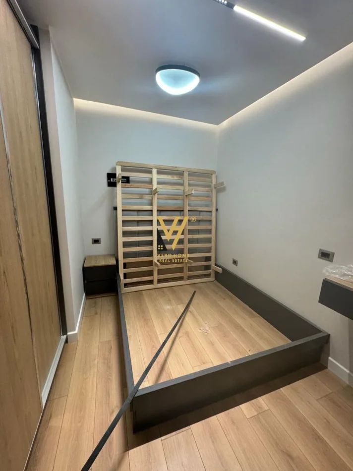 Tirane, jepet me qera garsonier Kati 2, 35 m² 550 € (KOMUNA E PARISIT)