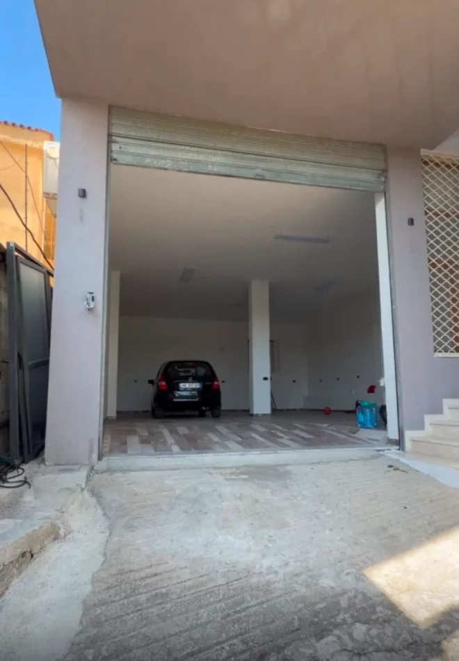 Tirane, jepet me qera magazine Kati 0, 118 m² 500 € (KODRA E PRIFTIT)