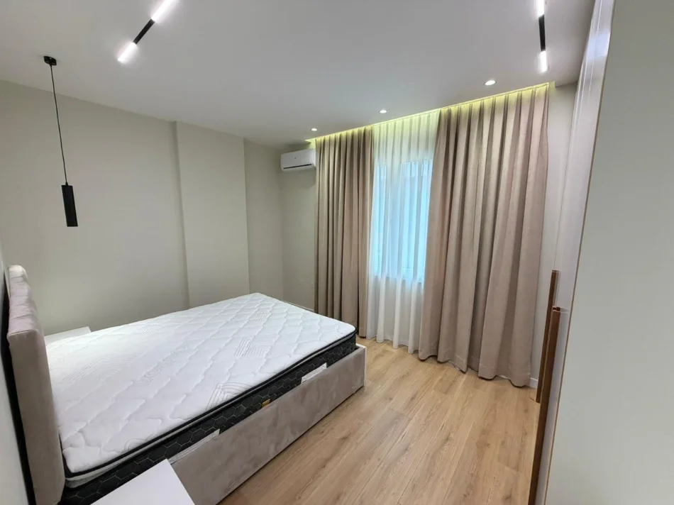 Tirane, shitet apartament 1+1 Kati 2, 96 m² (YZBERISHT)