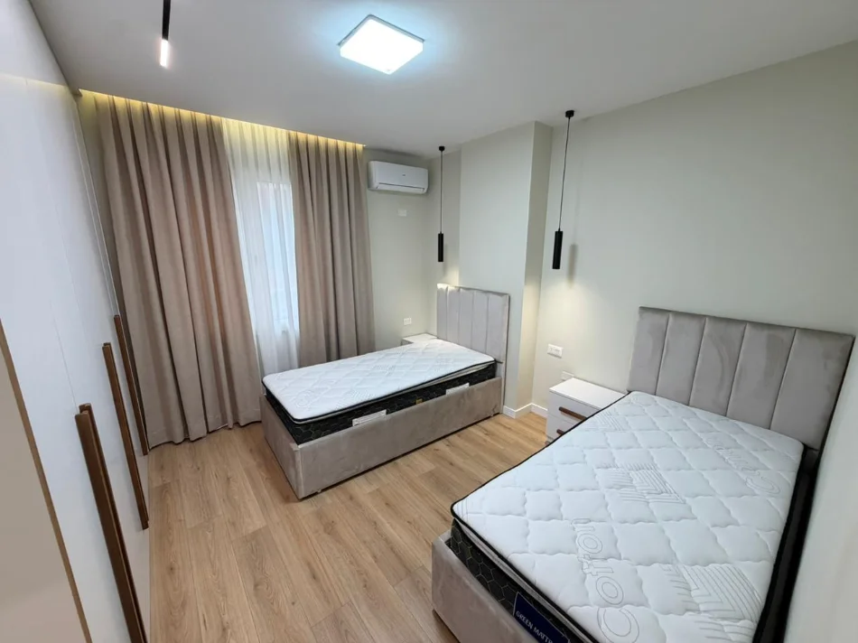 Tirane, shitet apartament 1+1 Kati 2, 96 m² (YZBERISHT)