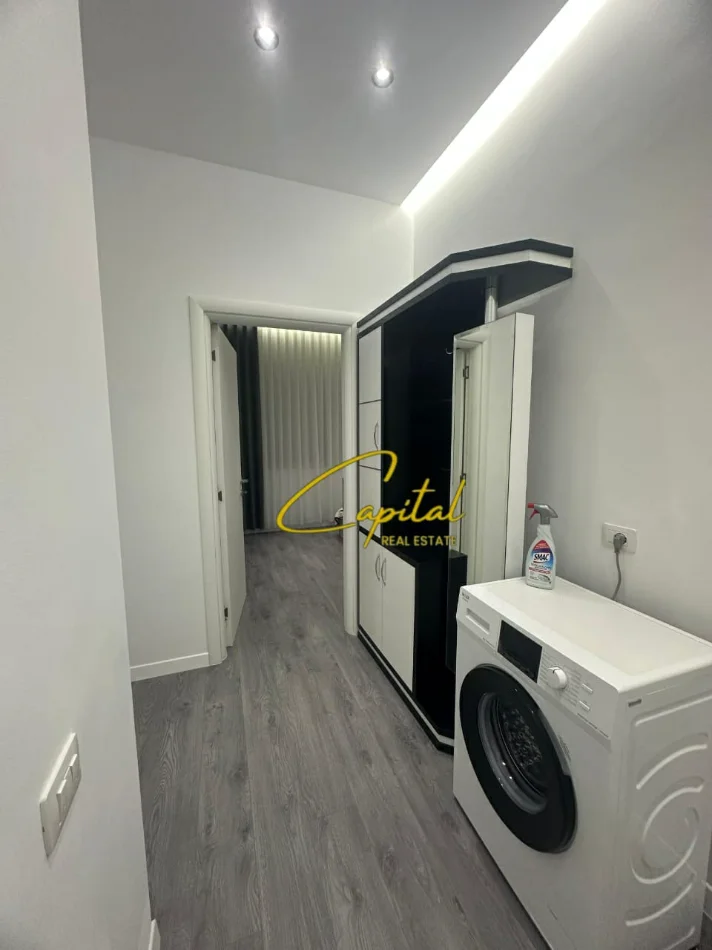 Tirane, jepet me qera apartament 1+1 Kati 1, 53 m² 700 € (RRUGA E ELBASANIT)