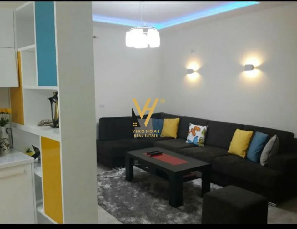Tirane, shitet apartament 2+1+Ballkon Kati 4, 94 m² 235.000 € (21 DHJETORI)