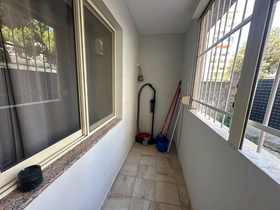 Durres, shitet apartament 1+1 Kati 0, 75 m² 195.000 € (Vollga)