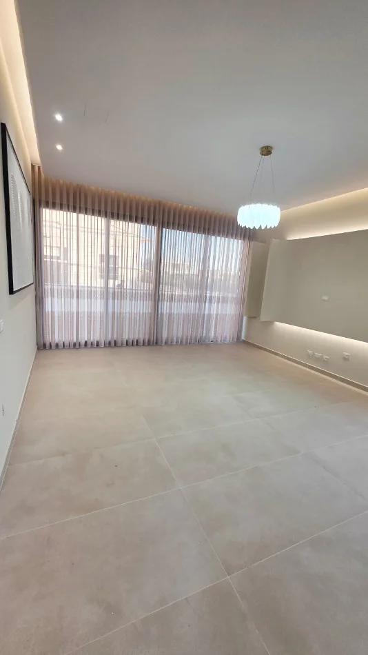 Spille, shitet Vile 3+1+Aneks+Ballkon Kati 2, 350 m²  (Spille,Kavaje)