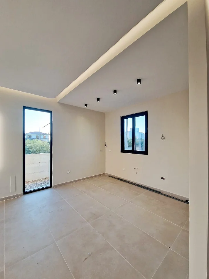 Spille, shitet Vile ne plazh 3+1+Aneks+Ballkon Kati 2, 350 m² 330.000 € (Spille,Kavaje)