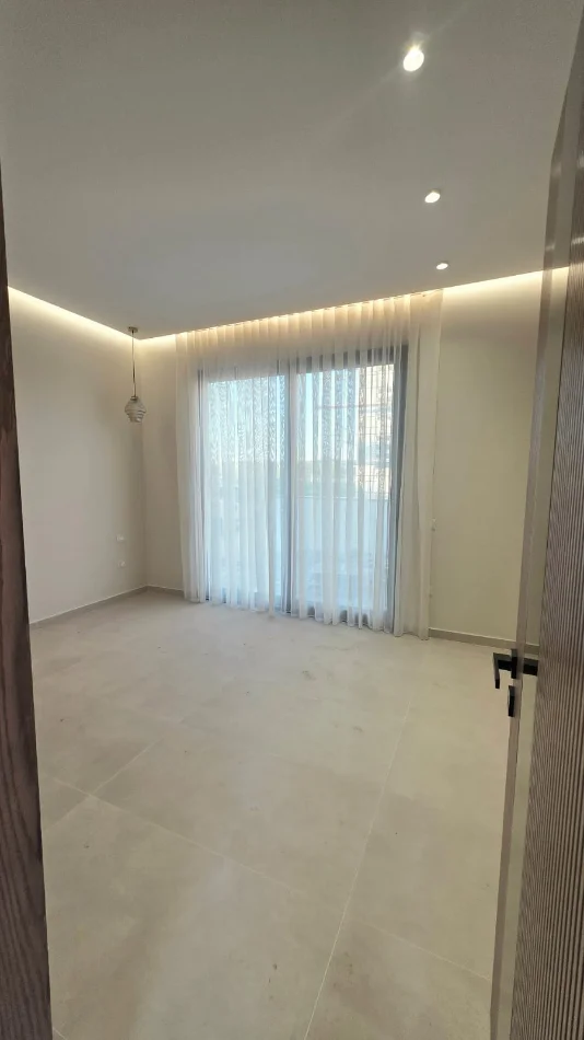 Spille, shitet Vile ne plazh 3+1+Aneks+Ballkon Kati 2, 350 m² 330.000 € (Spille,Kavaje)