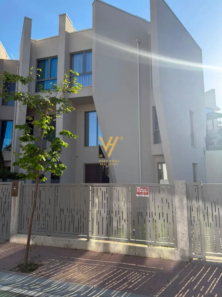 Tirane, jepet me qera Vile Vile 2 Katshe Kati 0, 535 m² 4.050 € (GREEN VALLEY, LIQENI I THATE)