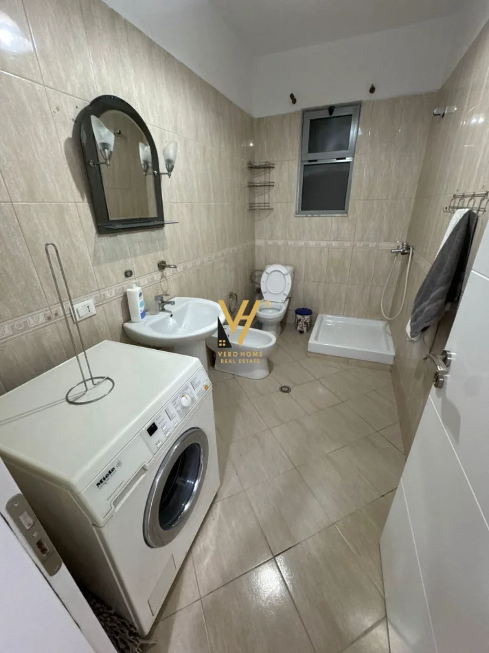 Tirane, shitet apartament 3+1+Ballkon Kati 3, 114 m² 195.000 € (ASTIR)