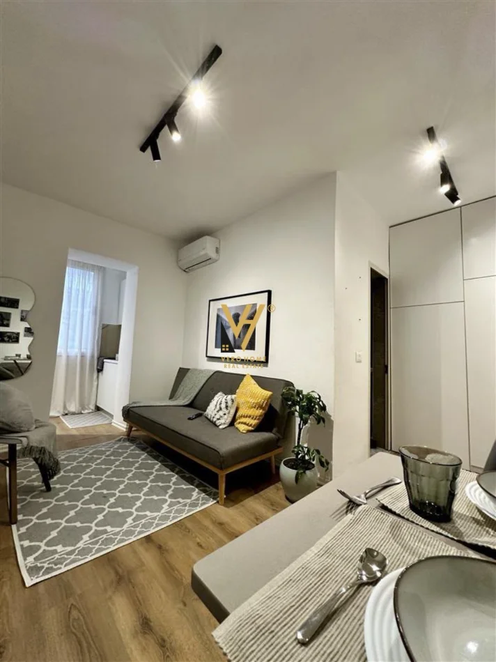 Tirane, jepet me qera apartament 1+1+Ballkon Kati 1, 46 m² 620 € (LIQENI ARTIFICIAL)