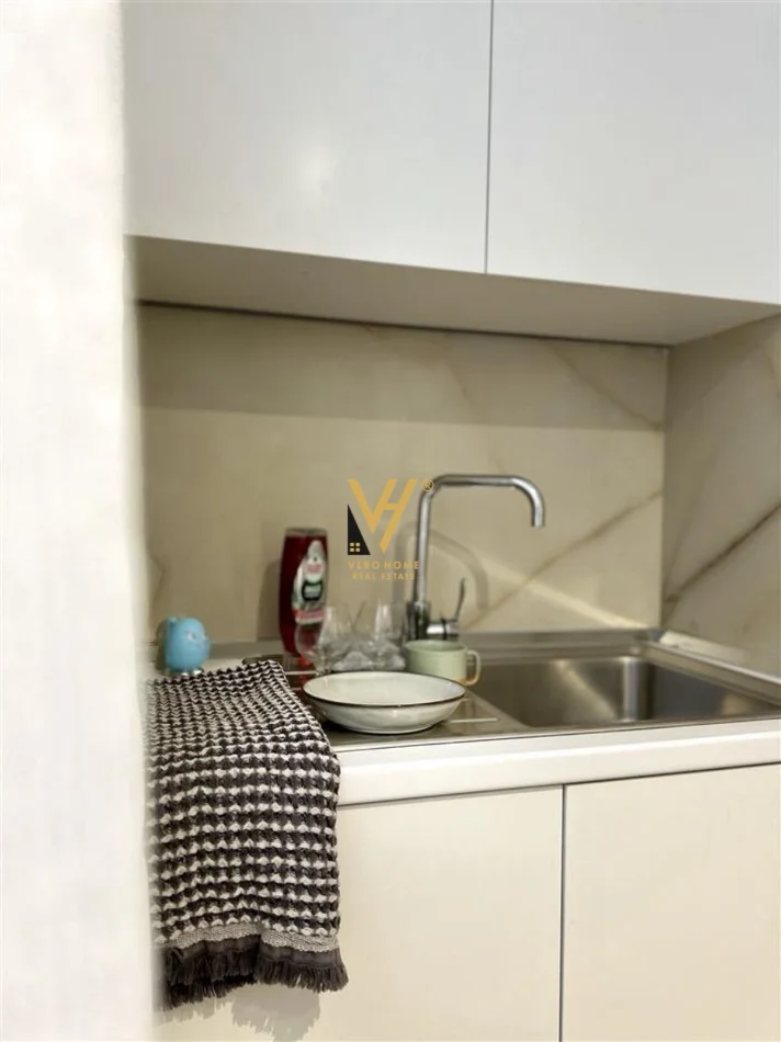 Tirane, jepet me qera apartament 1+1+Ballkon Kati 1, 46 m² 620 € (LIQENI ARTIFICIAL)