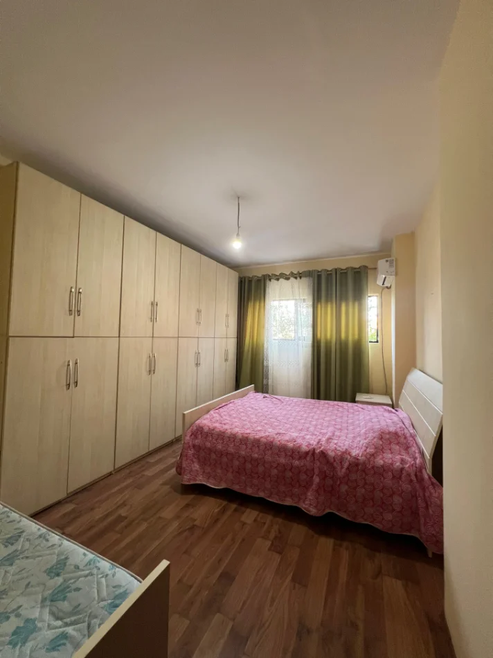 Tirane, jepet me qera apartament 2+1 Kati 2, 115 m² 600 € (Don Bosko)