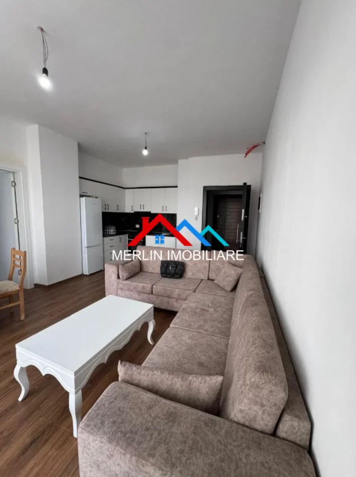 Tirane, jepet me qera apartament 2+1+Ballkon Kati 5, 75 m² 530 € (RRUGA AZEM GALICA,PASKUQAN)