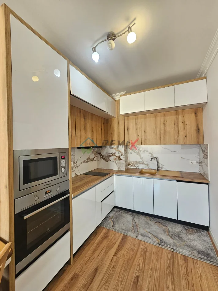 Durres, shitet apartament 2+1 Kati 8, 99 m² 145.000 € (durres)