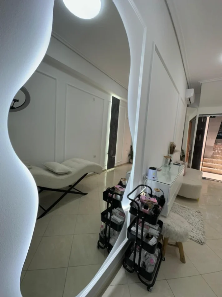 Vlore, jepet me qera dyqan Kati 0, 28 m² 500 € (Blv. Ismail Qemali,Vlore)