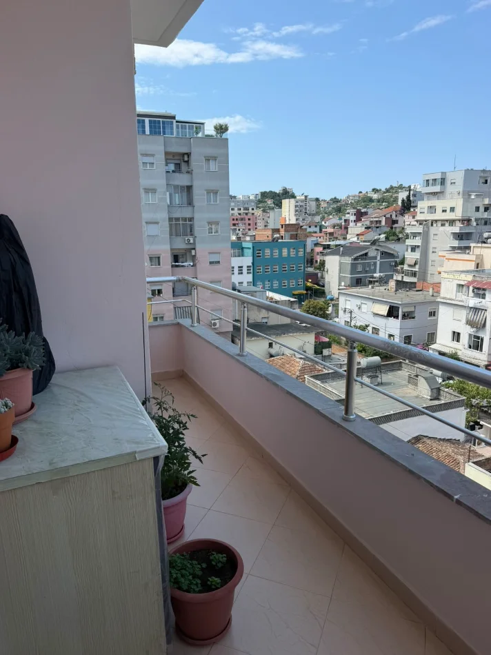 Durres, shitet apartament 2+1+Ballkon Kati 6, 105 m² 137.000 € (Pranë Degës së Policisë)