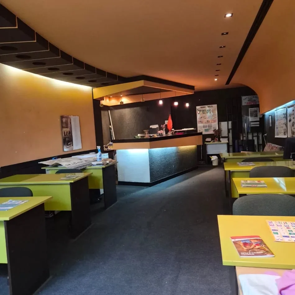 Tirane, jepet me qera zyre Kati 2, 70 m² 600 € (MYSLYM SHYRI)