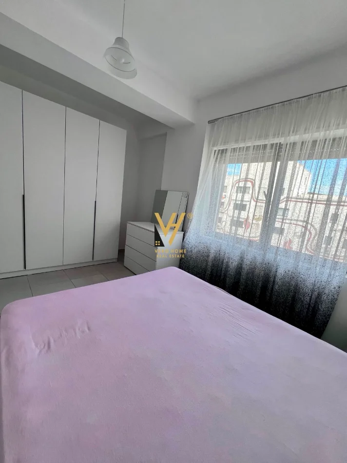Tirane, jepet me qera apartament 1+1+Ballkon Kati 3, 65 m² 520 € (KODRA E DIELLIT)