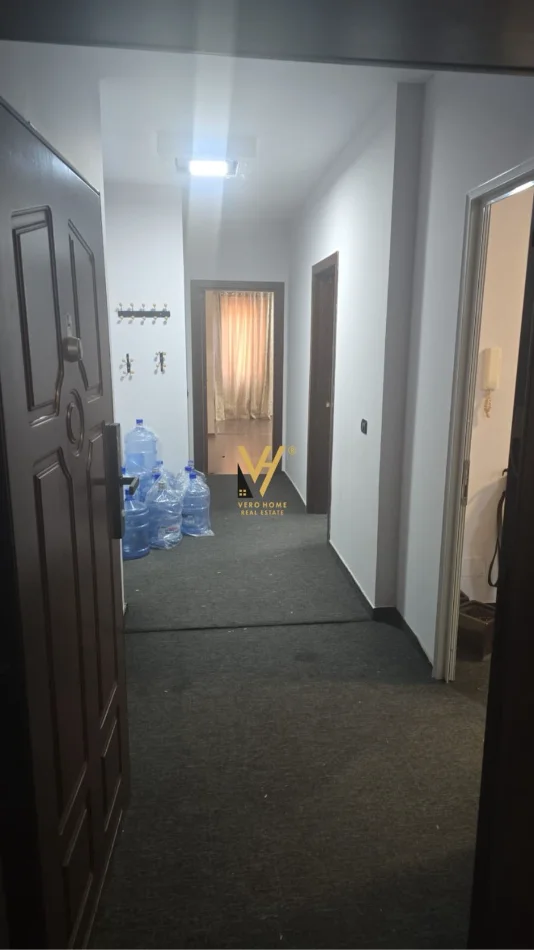 Tirane, jepet me qera ambjent biznesi Kati 3, 145 m² 1.800 € (SHESHI WILLSON)